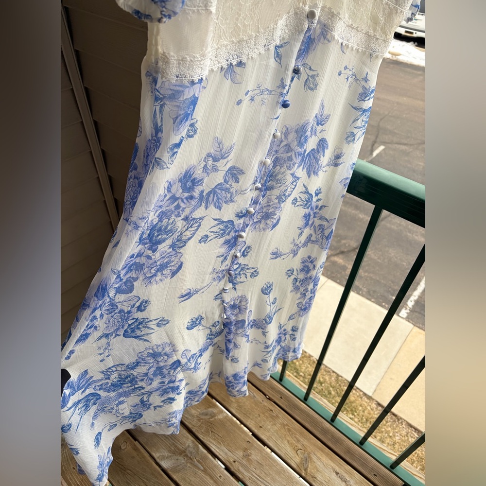 🆕🦋Taylor Blue&White Floral Lace Maxi Dress Romantic Cottagecore Size 14 Romantic - Picture 9 of 17